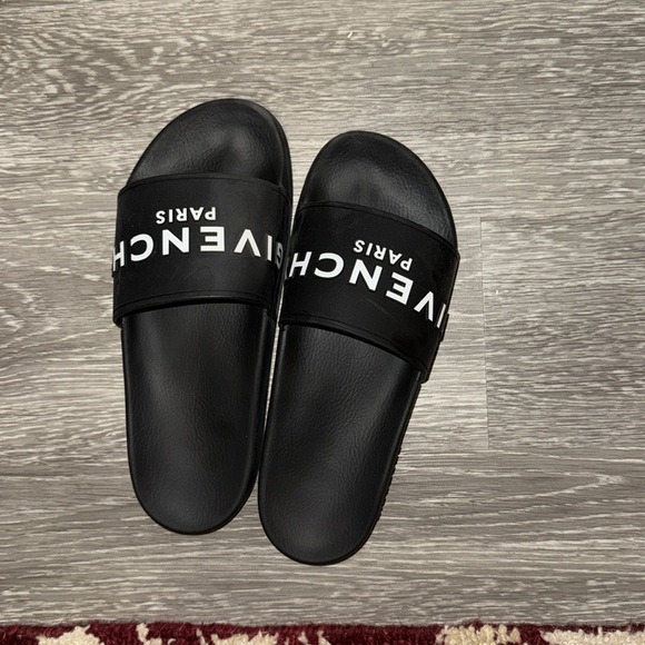 Givenchy Black Slides - Picture 3 of 9
